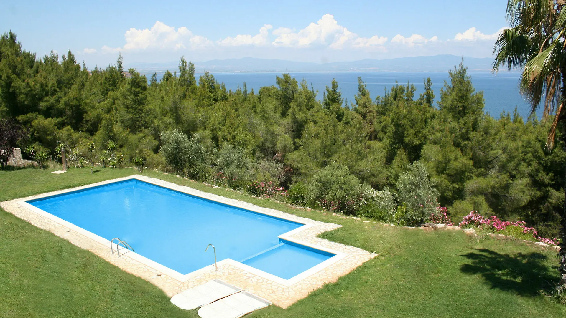Paressa Villas Nea Fokea